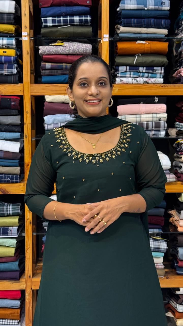 georgette hand work kurti with shawl olgh603 - Image 4